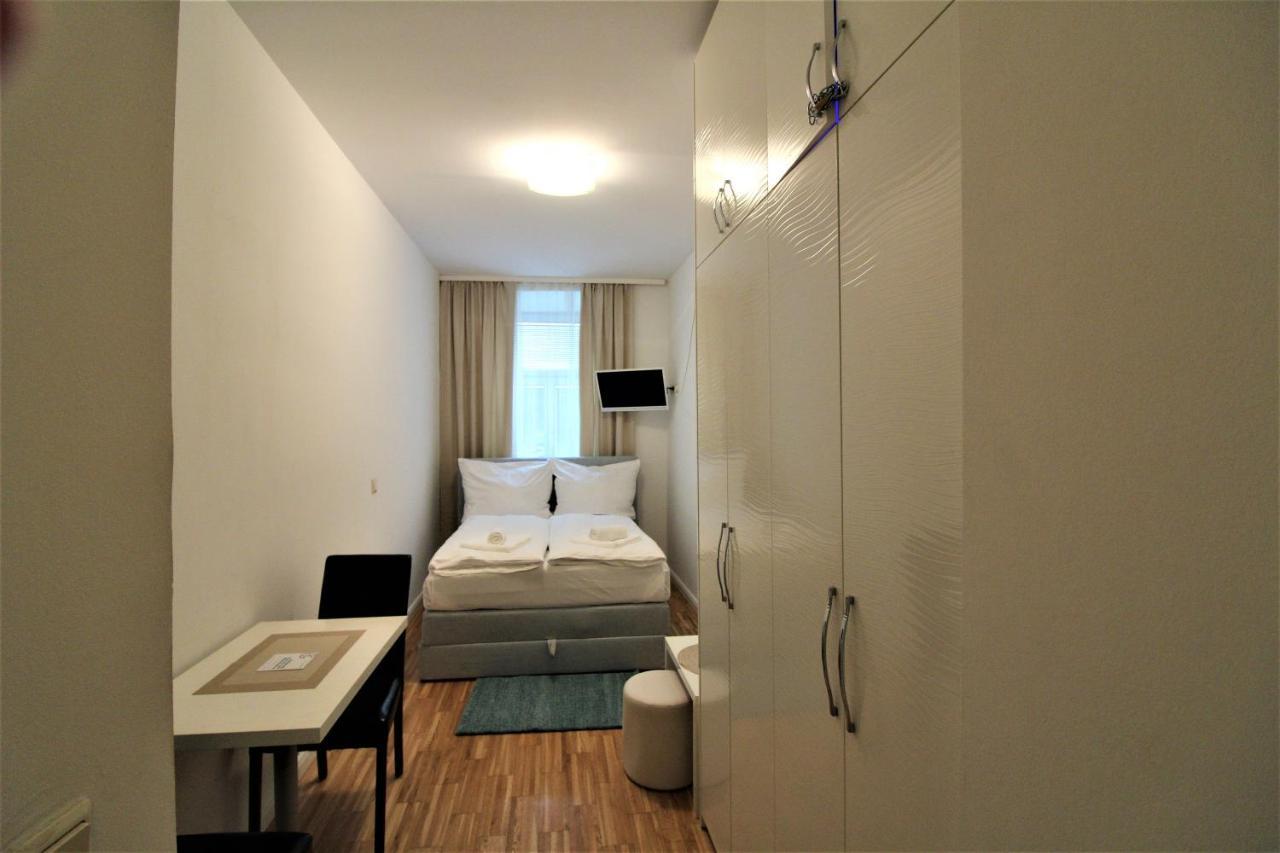 Small Studio Close To City Center Wina Bagian luar foto